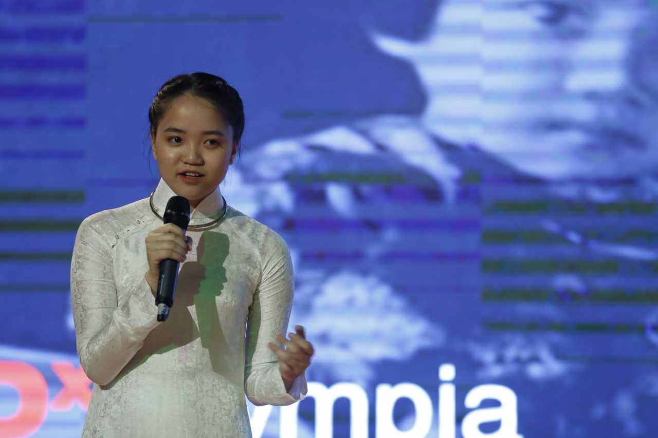 Hoc tieng Anh bang cach di tim cau tra loi 'Toi la ai?' hinh anh