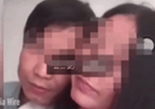 Thay giao bi duoi khoi nganh vi lo video hon nu sinh hinh anh