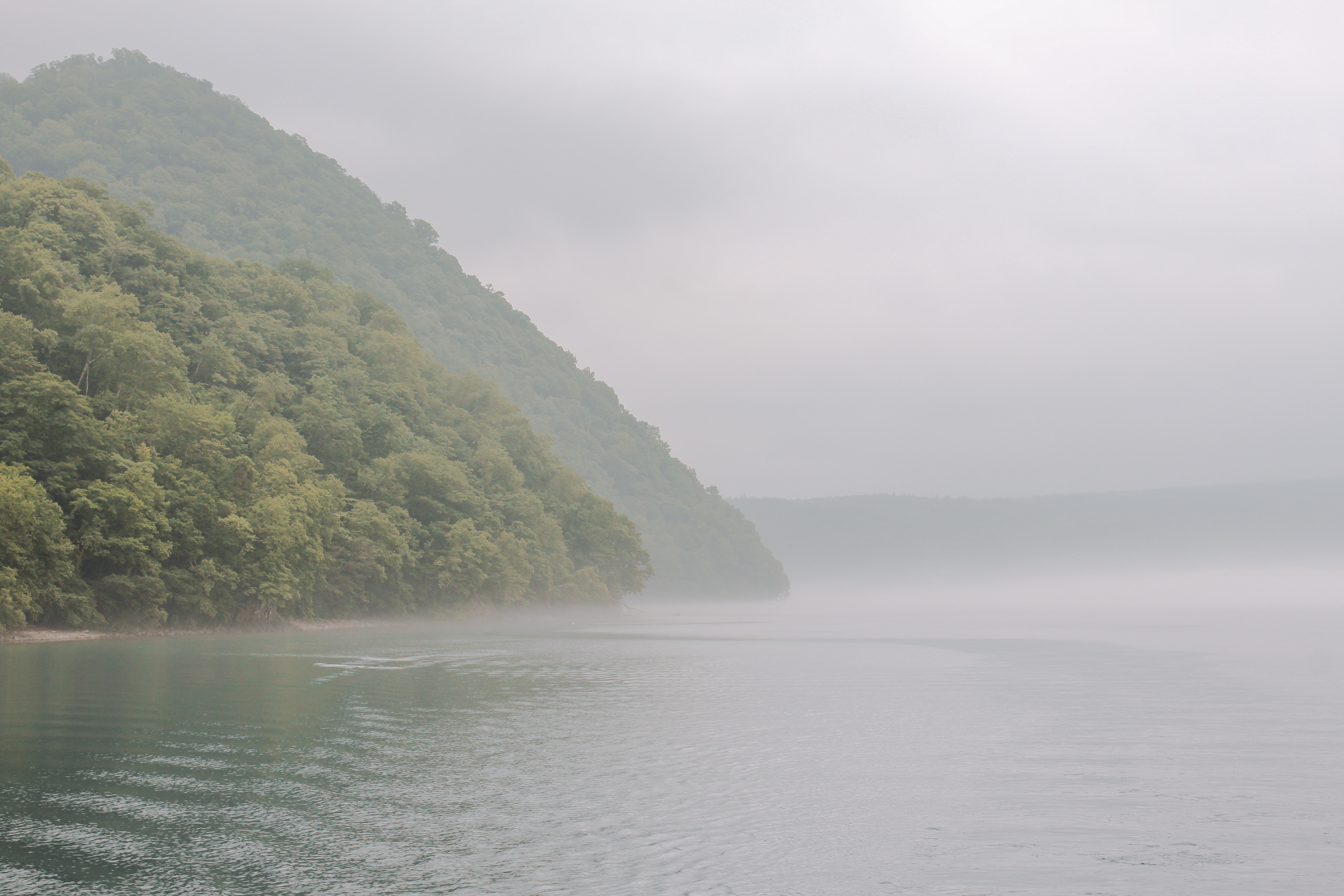 hồ nước lớn nhất ảnh 6 ho nuoc lon nhat anh 6