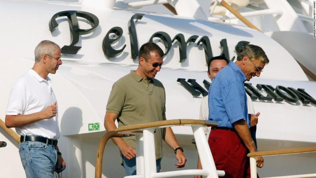 Nhung du thuyen xa xi nhat the gioi thuoc so huu cua ai? hinh anh