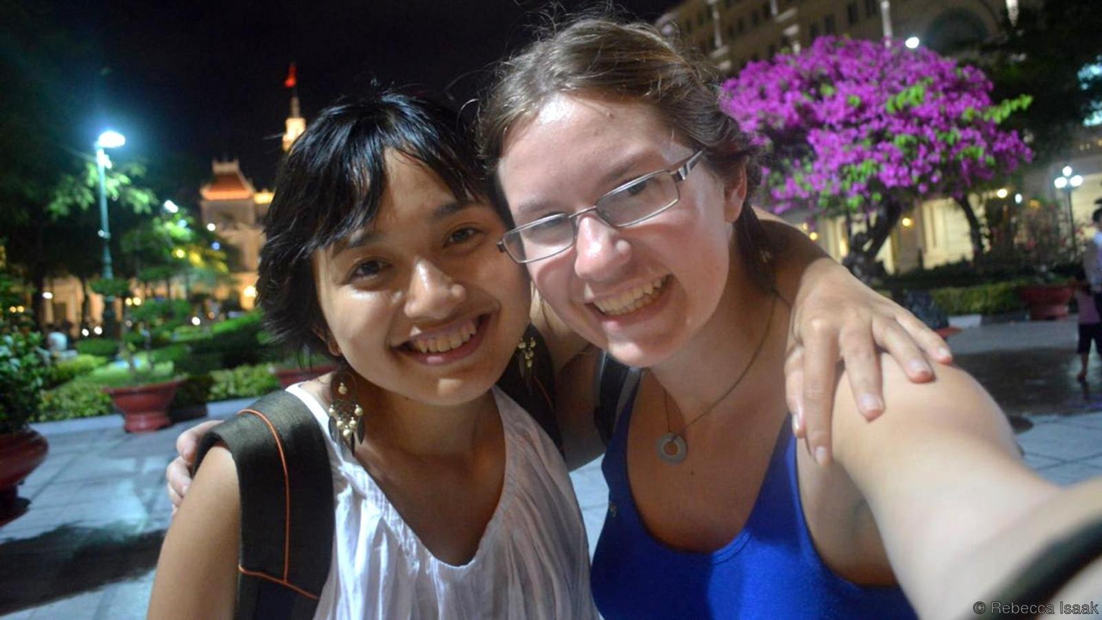 Co gai Canada yeu Viet Nam sau 150 ngay vong quanh the gioi hinh anh
