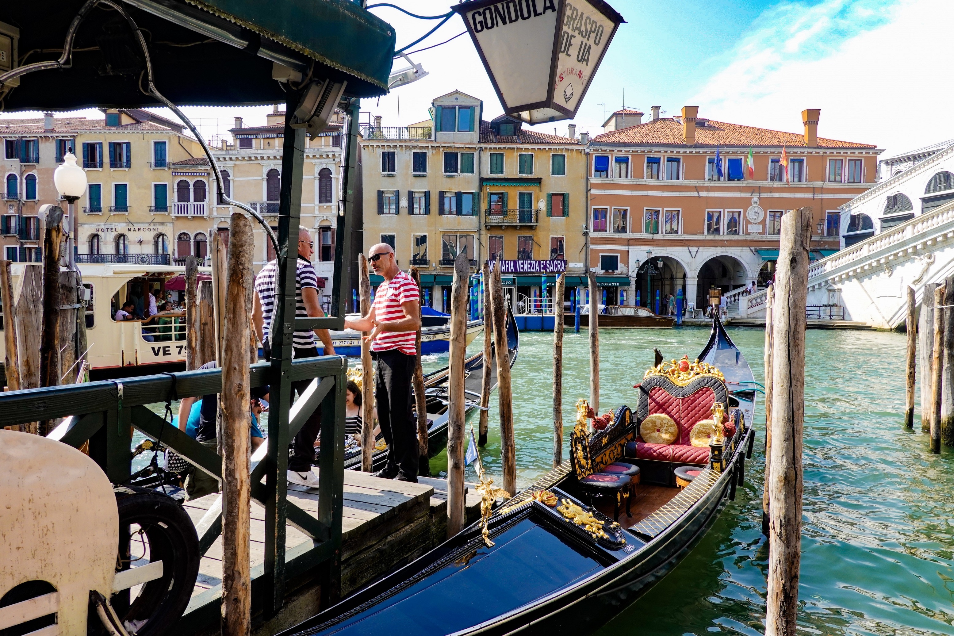 vong quanh chau Au anh 33
