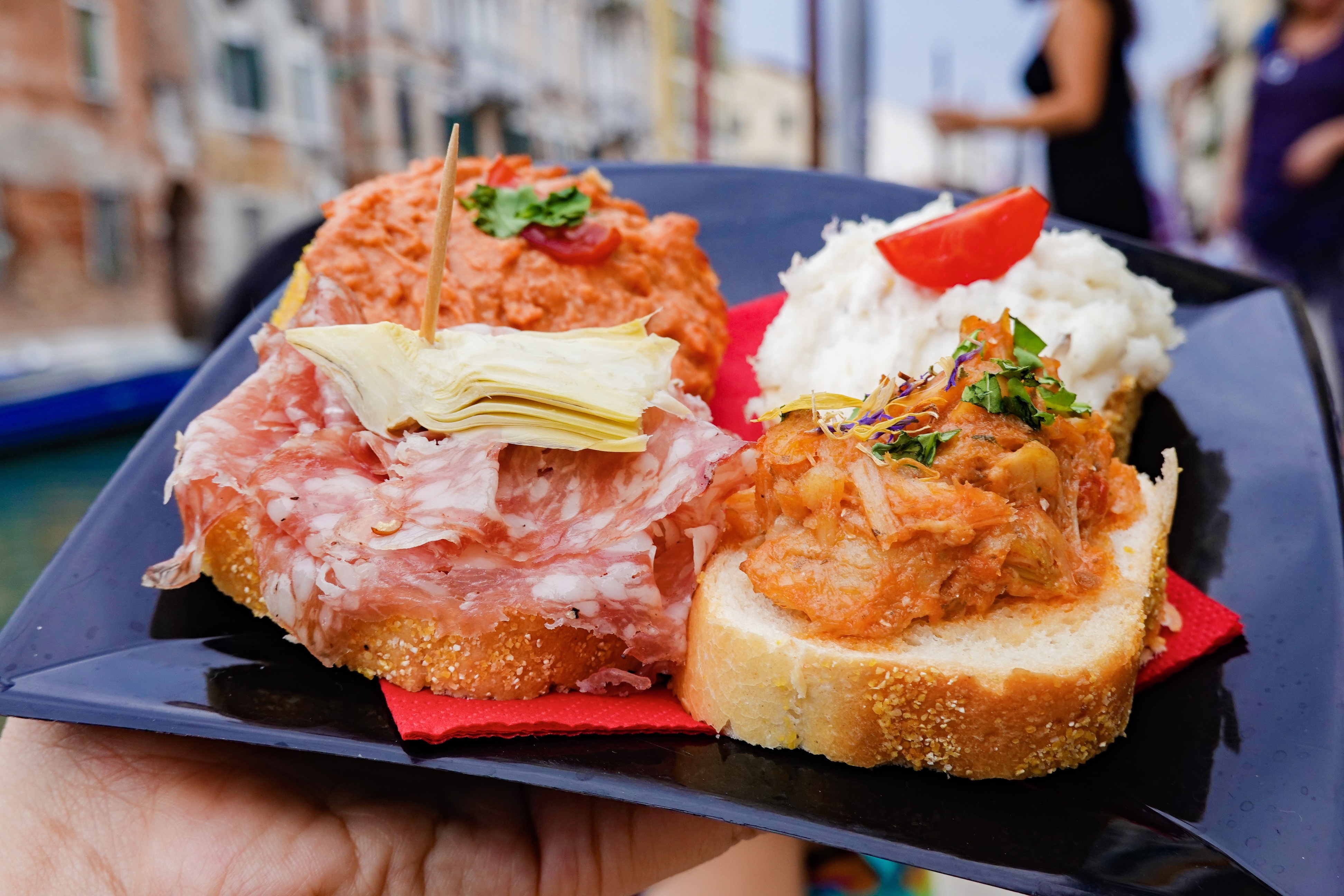 vong quanh chau Au anh 32