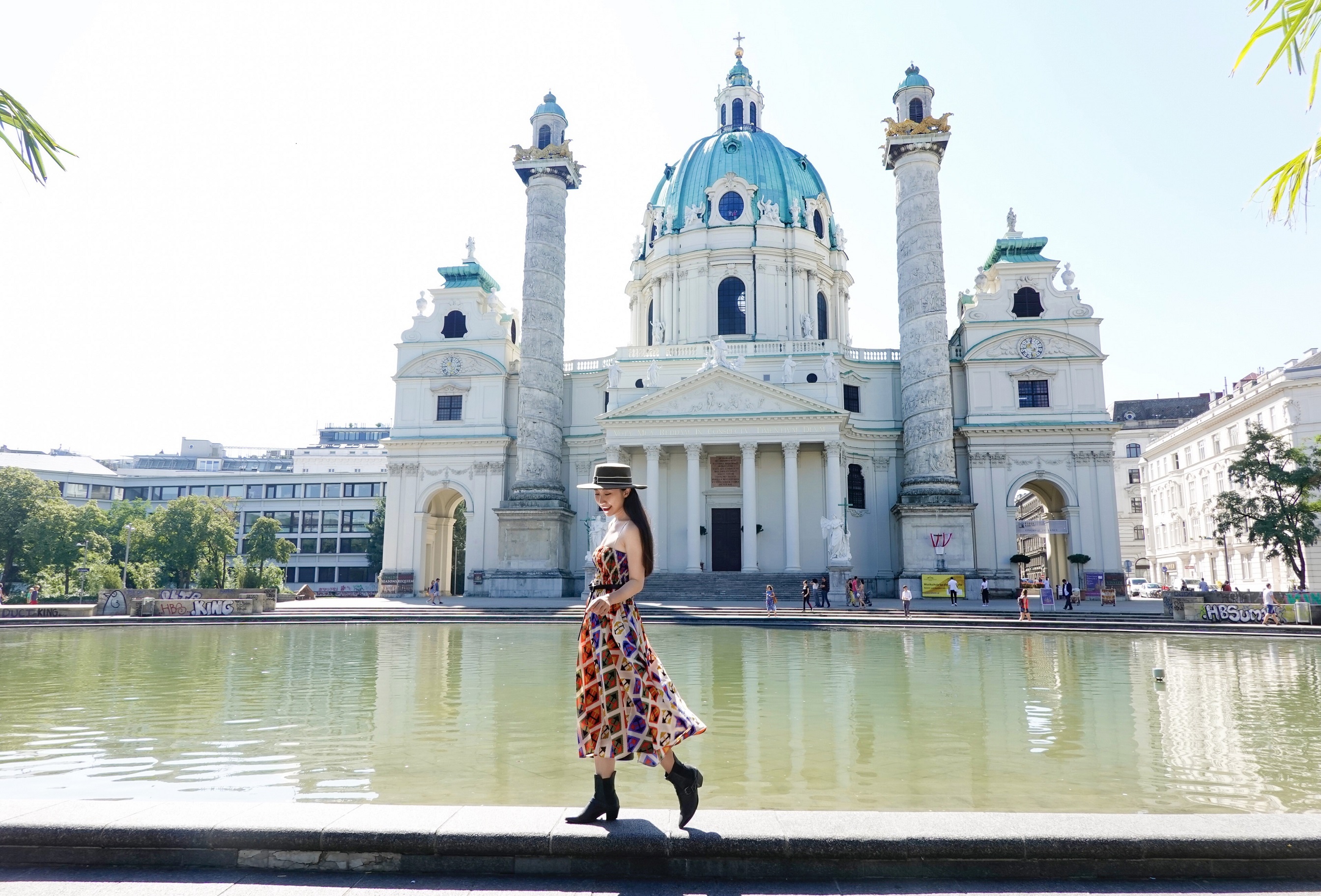 vong quanh chau Au anh 24