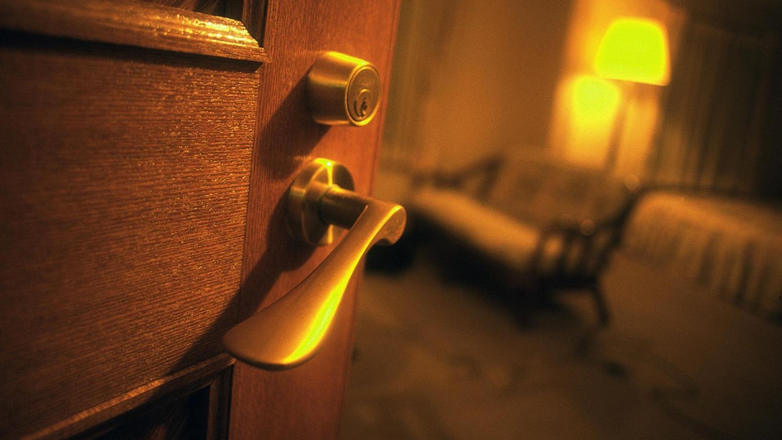 phòng khách sạn an toàn ảnh 1 phong khach san an toan anh 1