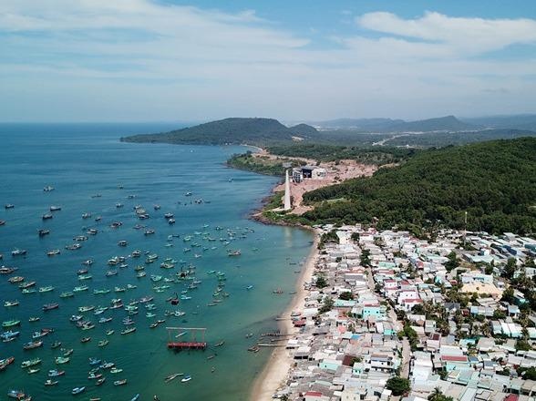 Viet Nam co bao nhieu tinh thanh giap bien? hinh anh