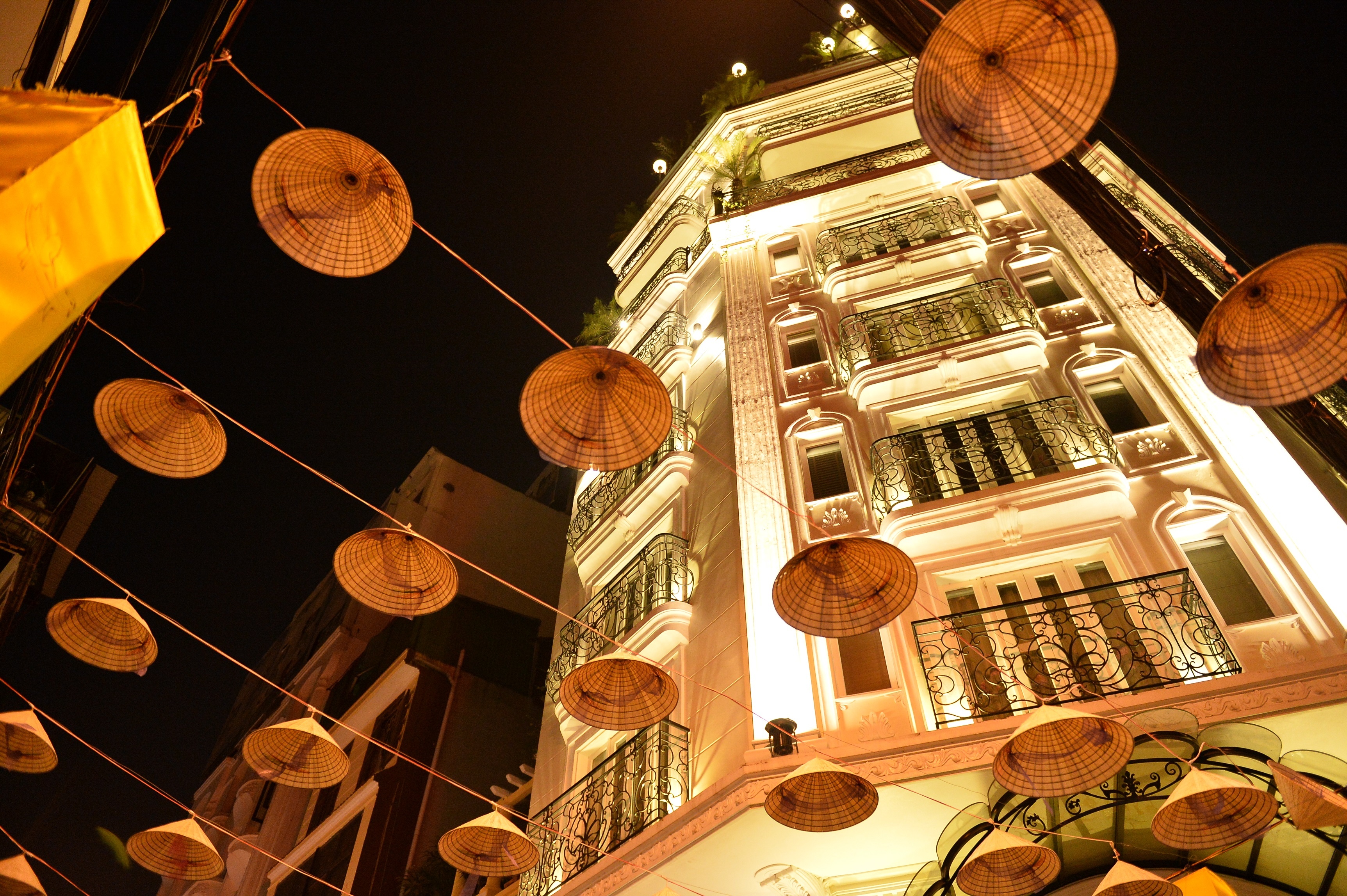 don Giang sinh tren pho Ha Noi anh 3