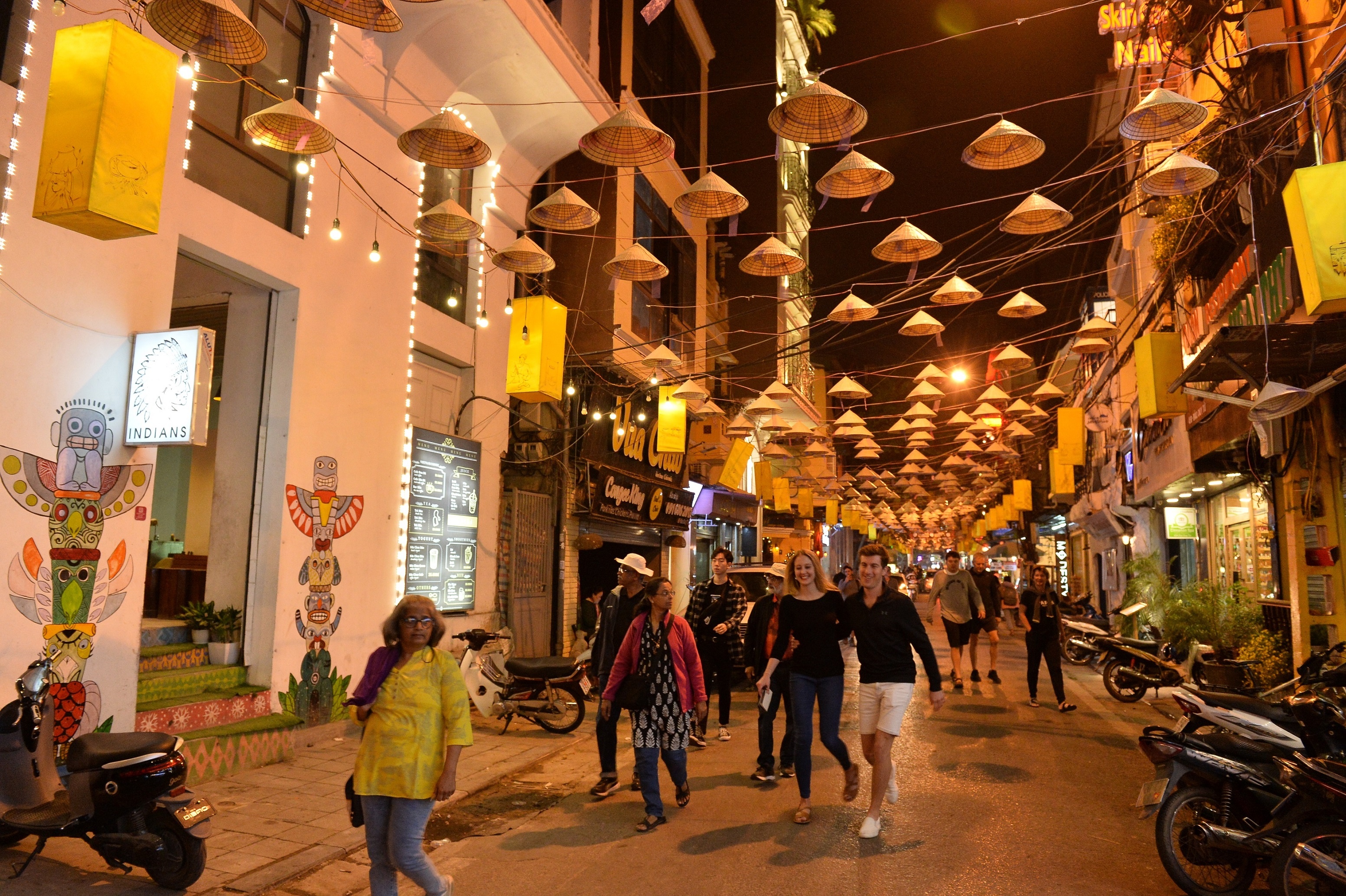 don Giang sinh tren pho Ha Noi anh 7