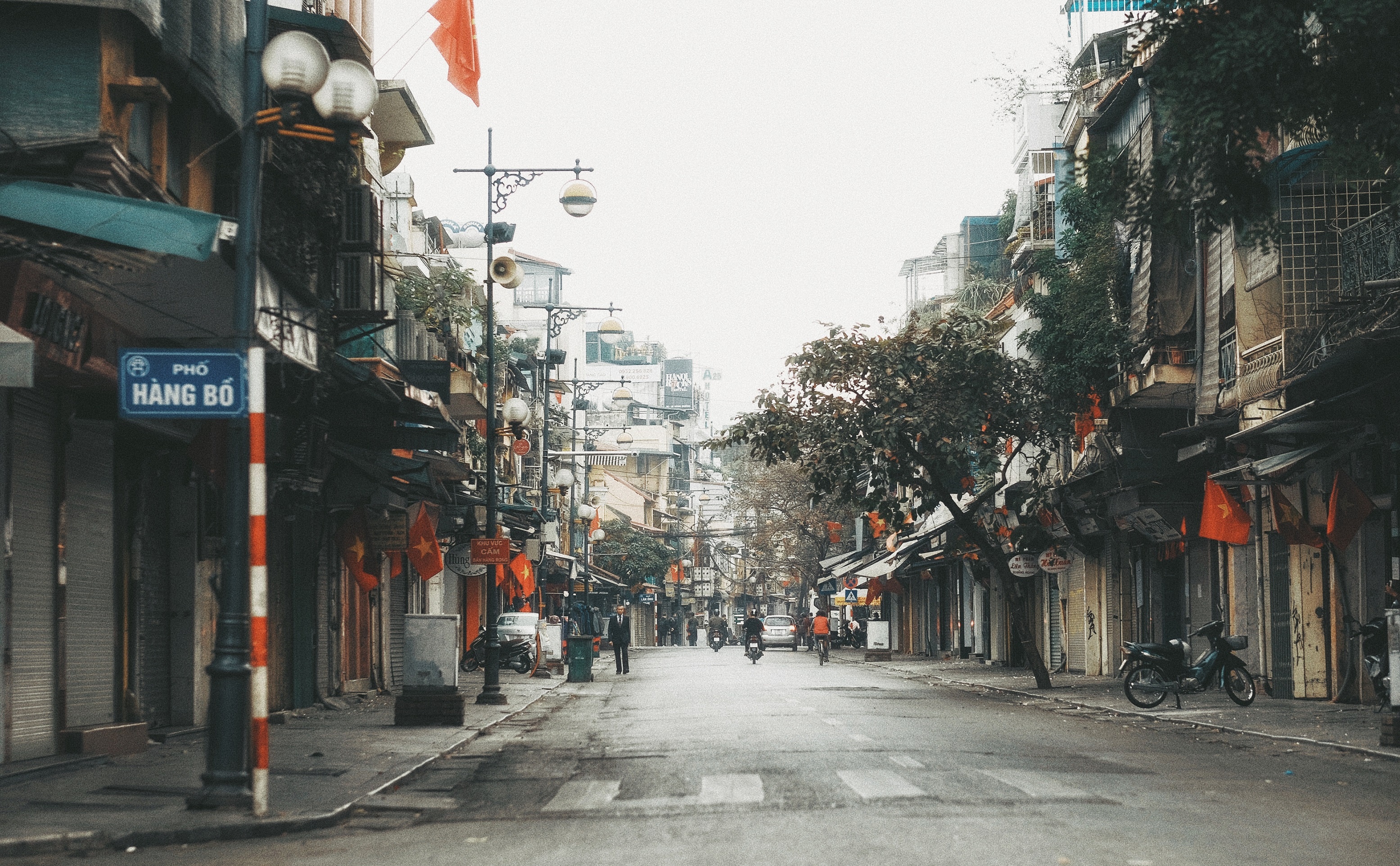 sang mung 1 Tet anh 9