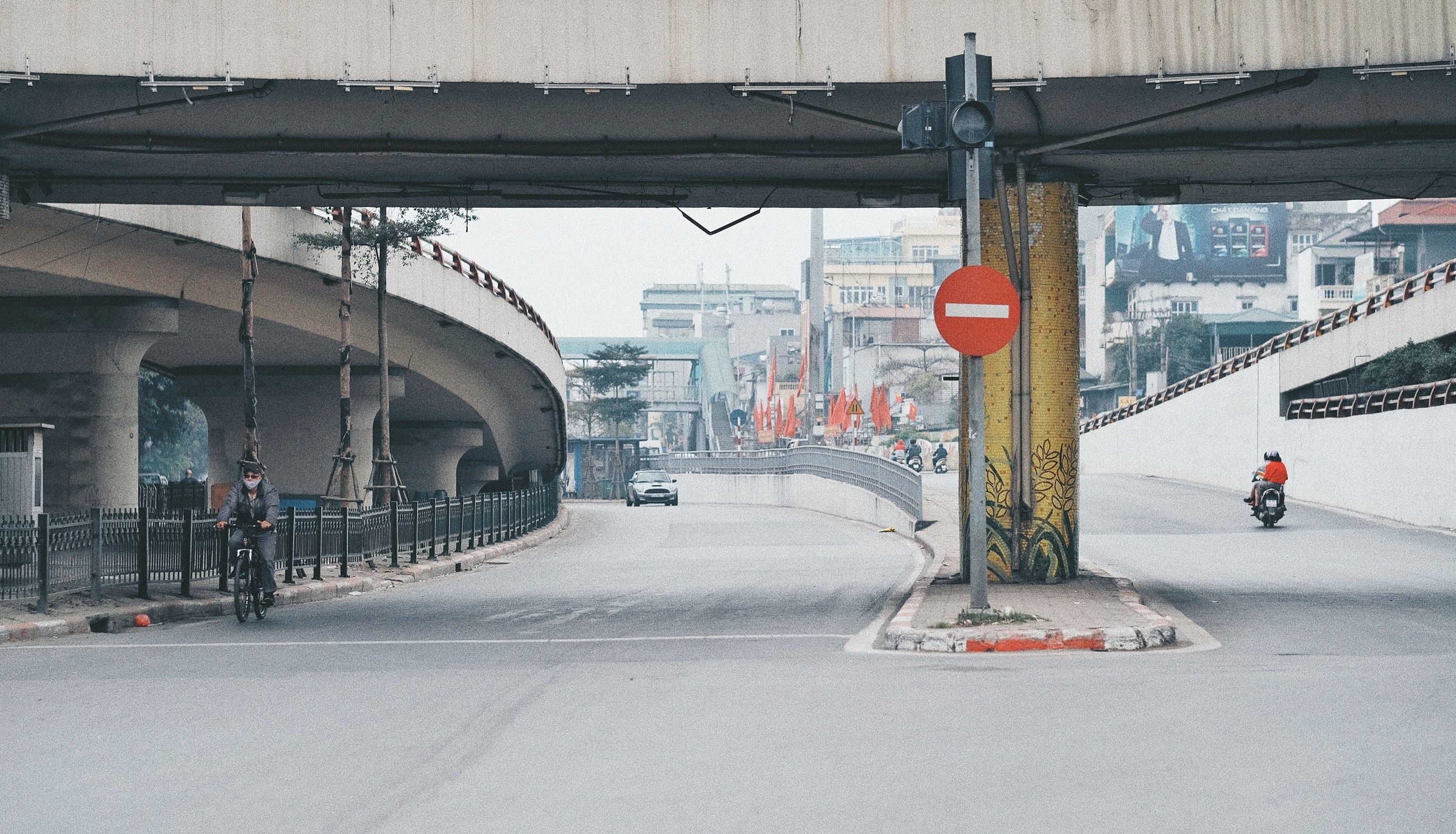 sang mung 1 Tet anh 20