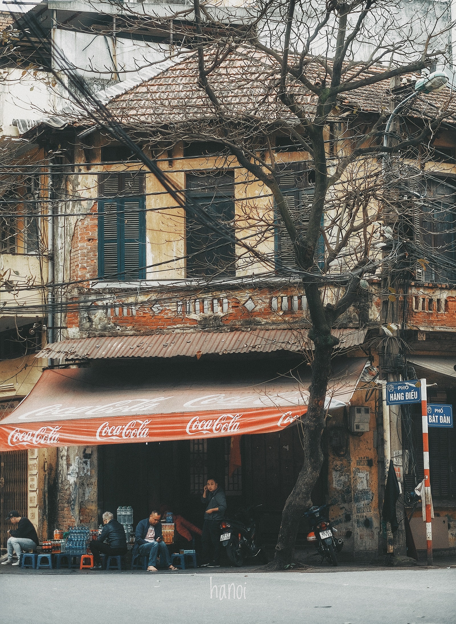 sang mung 1 Tet anh 17