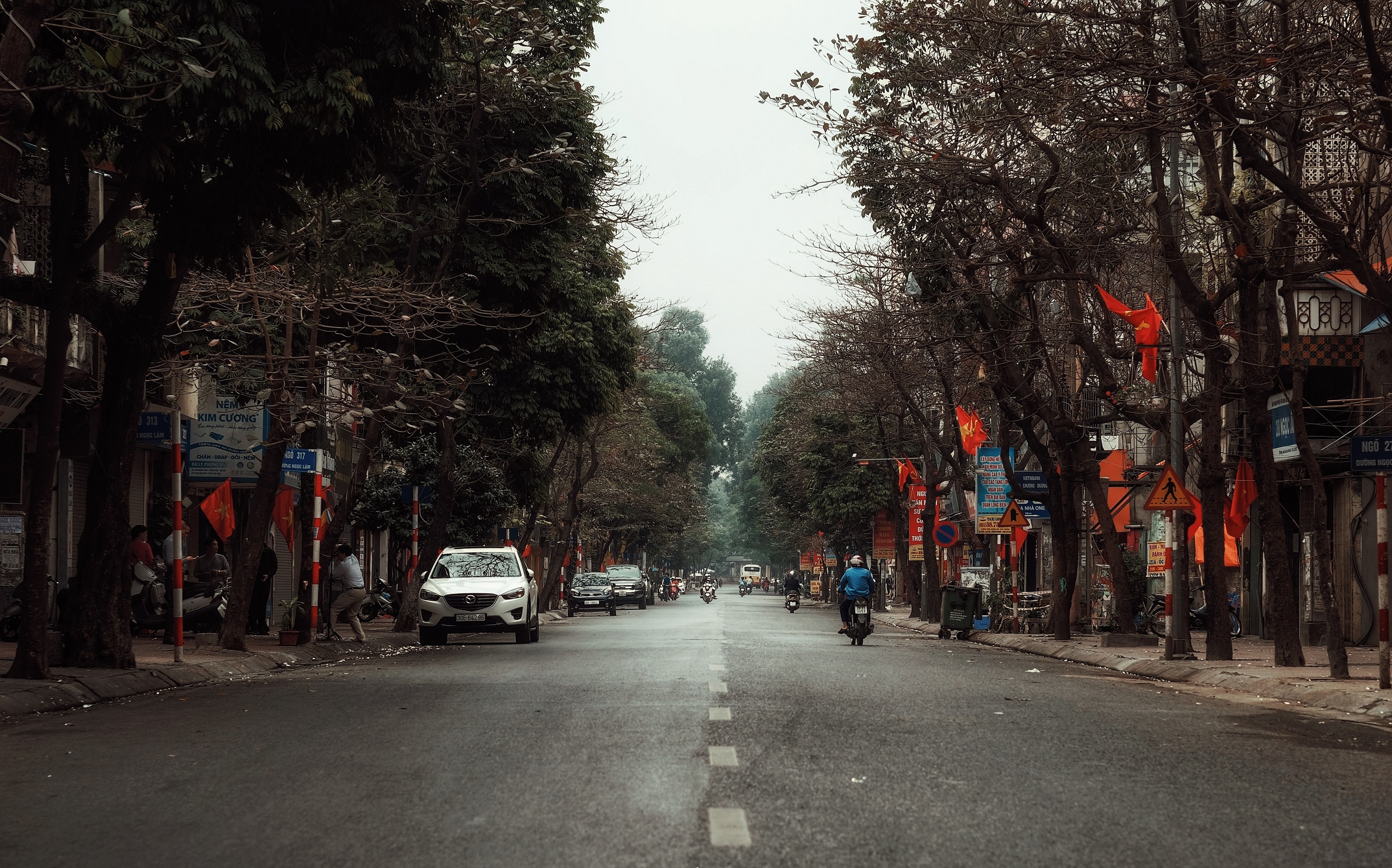 sang mung 1 Tet anh 2