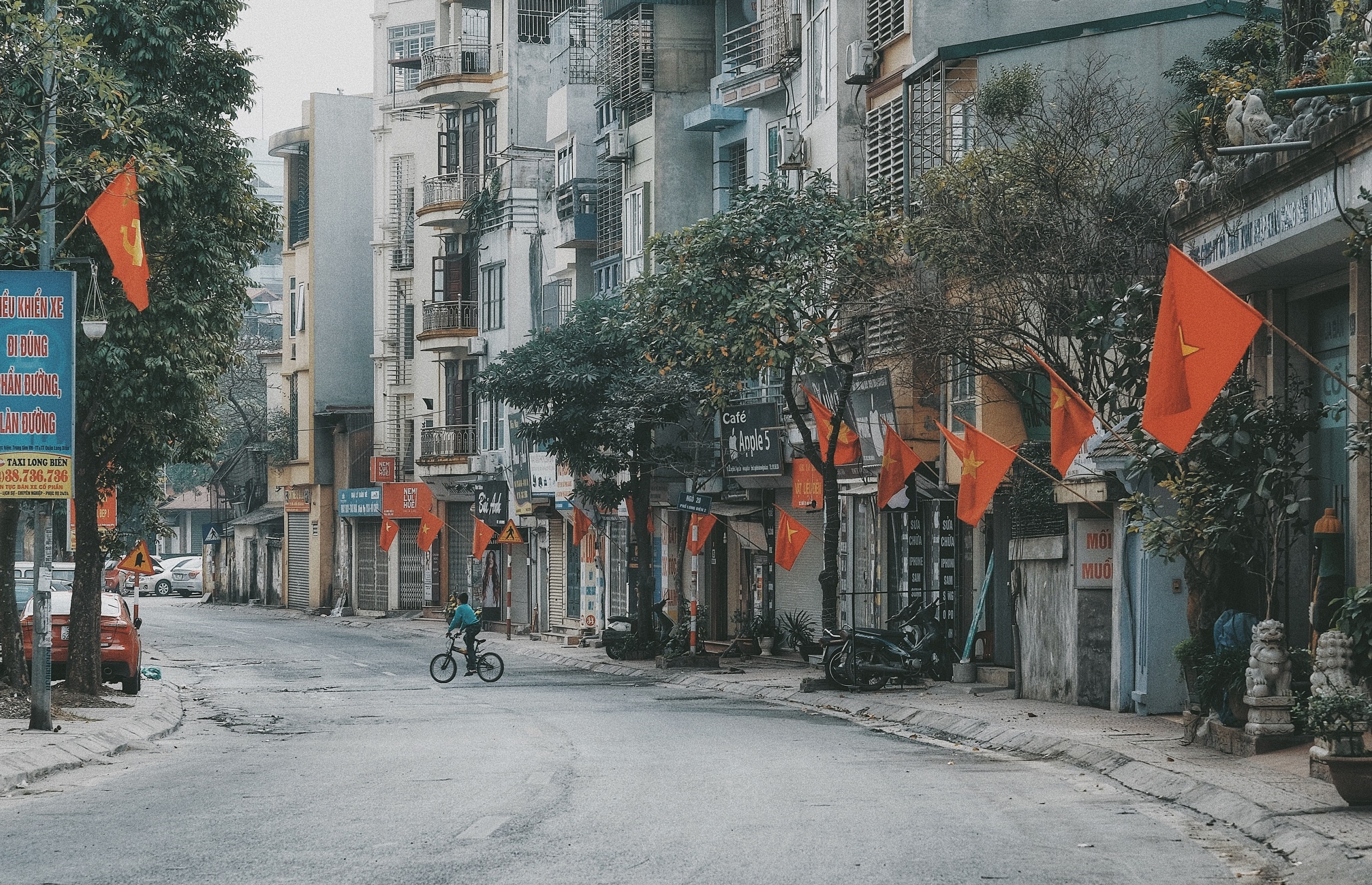 sang mung 1 Tet anh 4