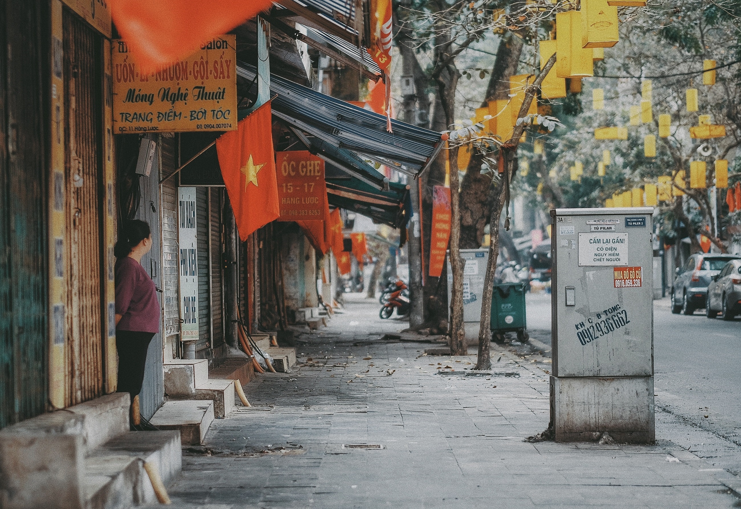 sang mung 1 Tet anh 6