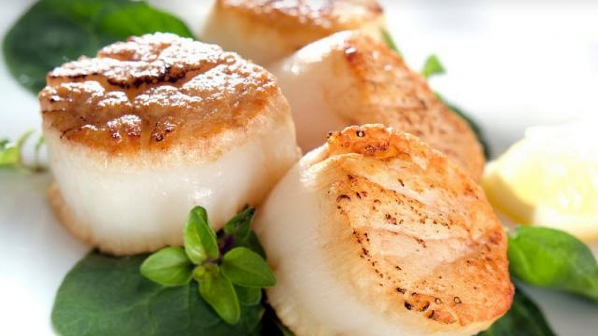 thuc don trua cua ong Trump anh 1