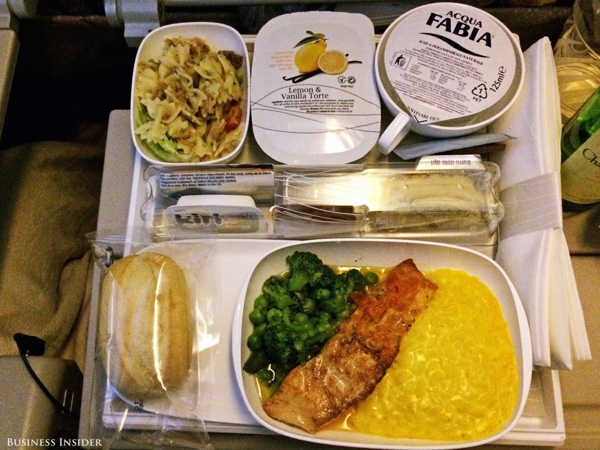 mở màn cửa sổ khi máy bay cất cánh ảnh 4 mo man cua so khi may bay cat canh anh 4