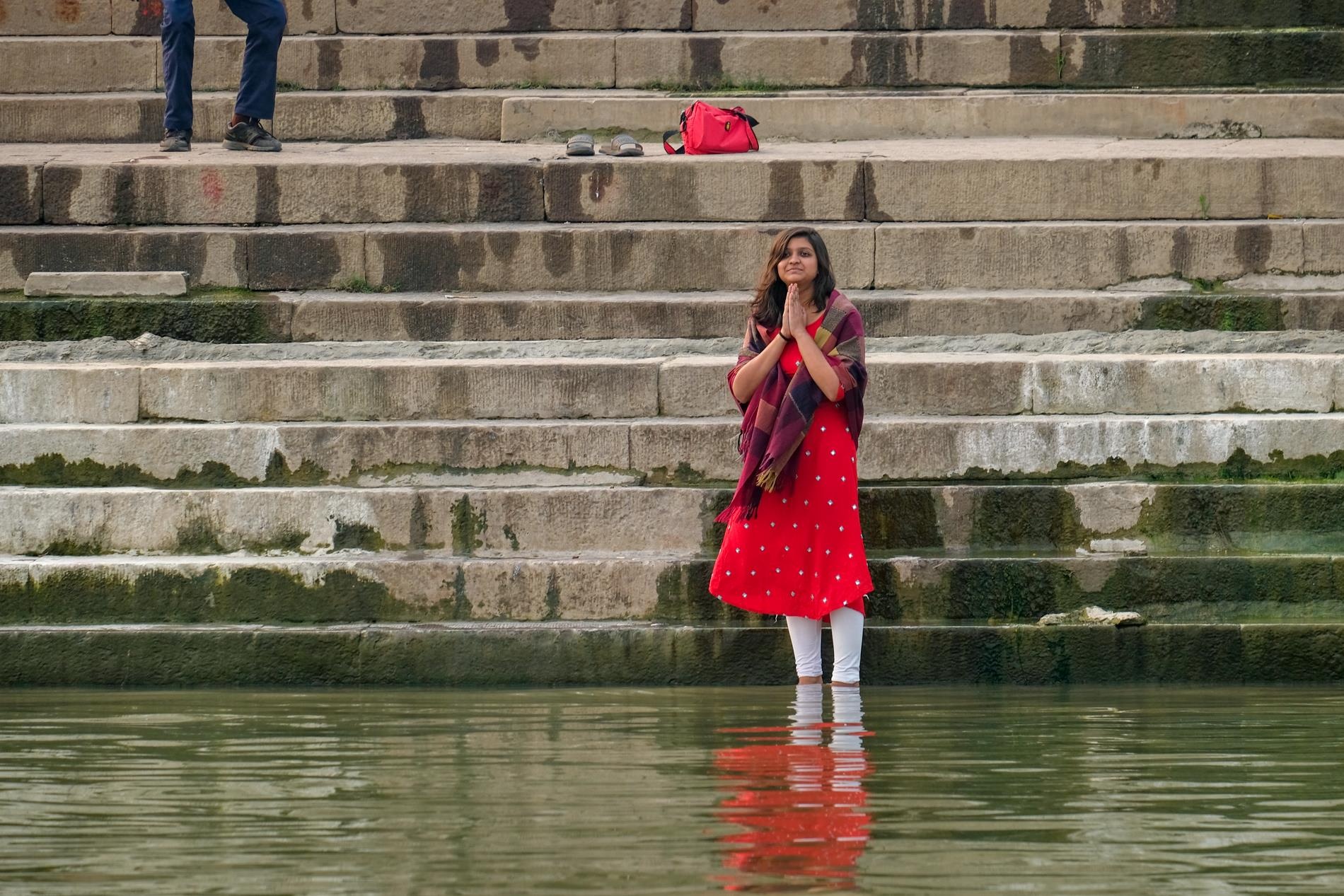 tuc hoa tang ben song Hang anh 13