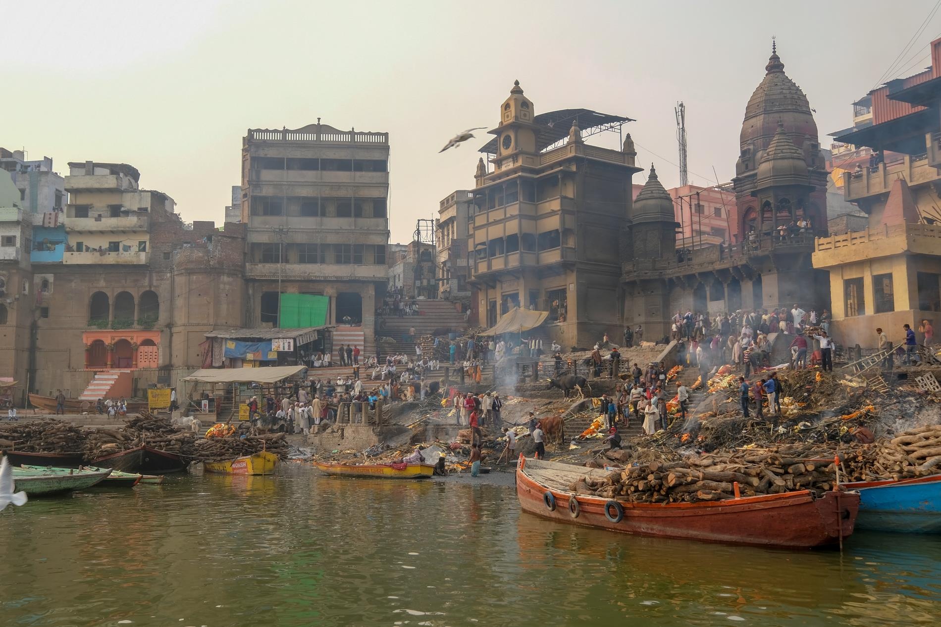 tuc hoa tang ben song Hang anh 5