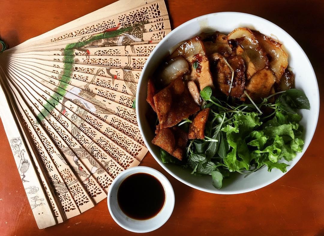 Vì sao món ăn có tên cao lầu ảnh 6 Vi sao mon an co ten cao lau anh 6