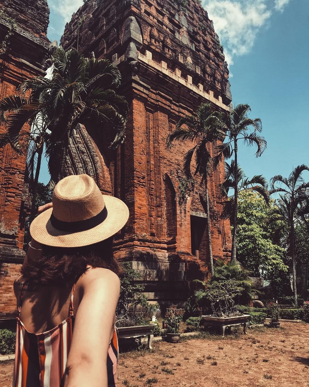 dip nghi 30/4 va 1/5 anh 21