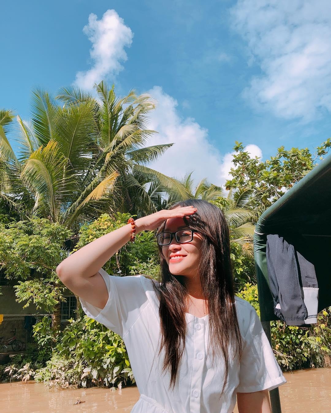 dip nghi 30/4 va 1/5 anh 8