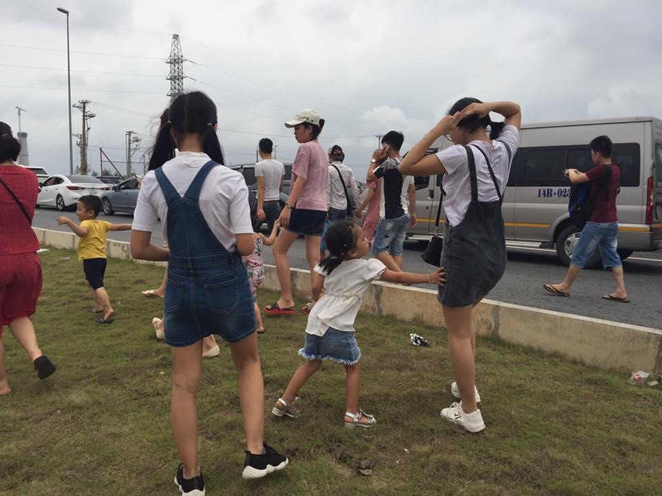 Du lich ngay le anh 13