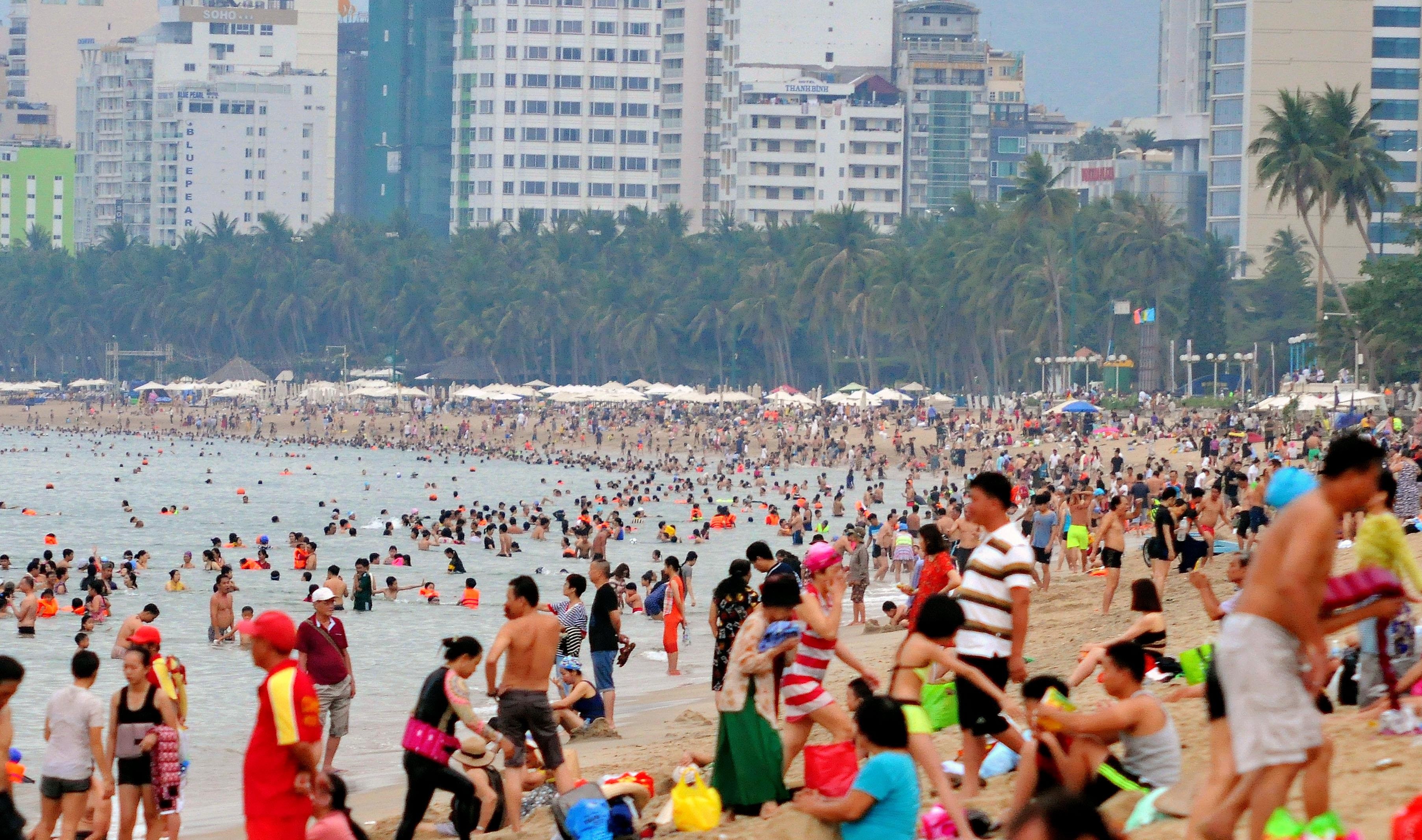 Du lich ngay le anh 20