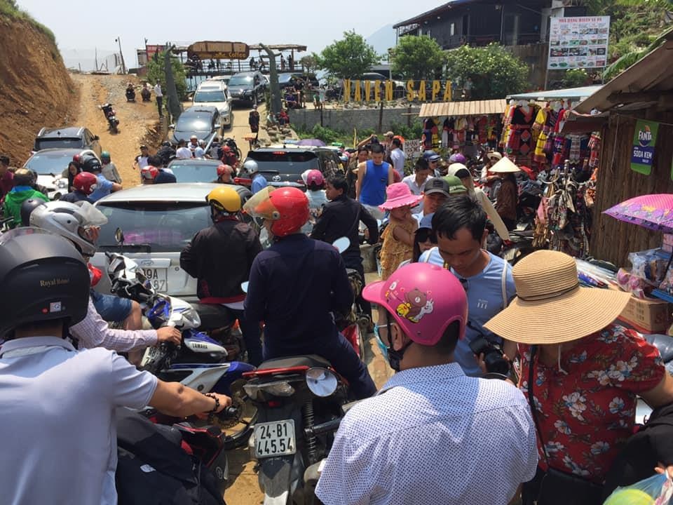 Du lich ngay le anh 1