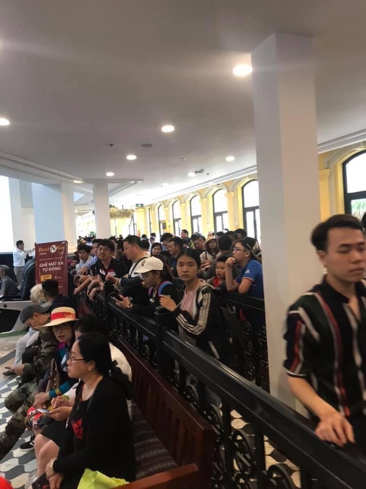 Du lich ngay le anh 4