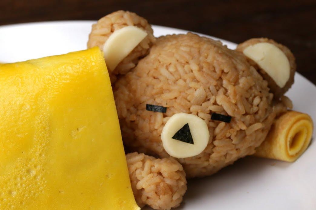 Huong dan lam mon com gau dap chan trung dang yeu cho tre hinh anh