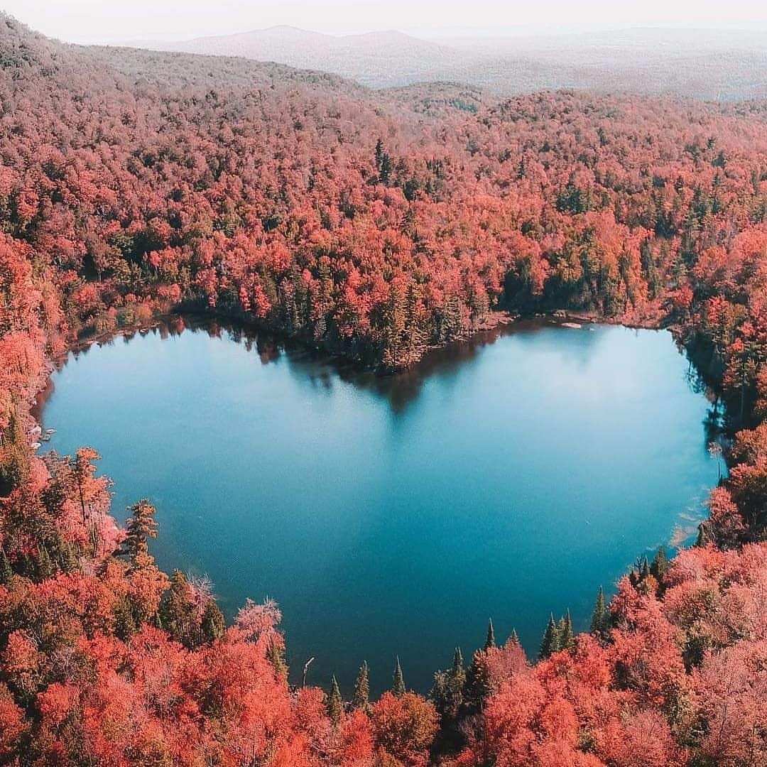 ho nuoc co hinh trai tim anh 1