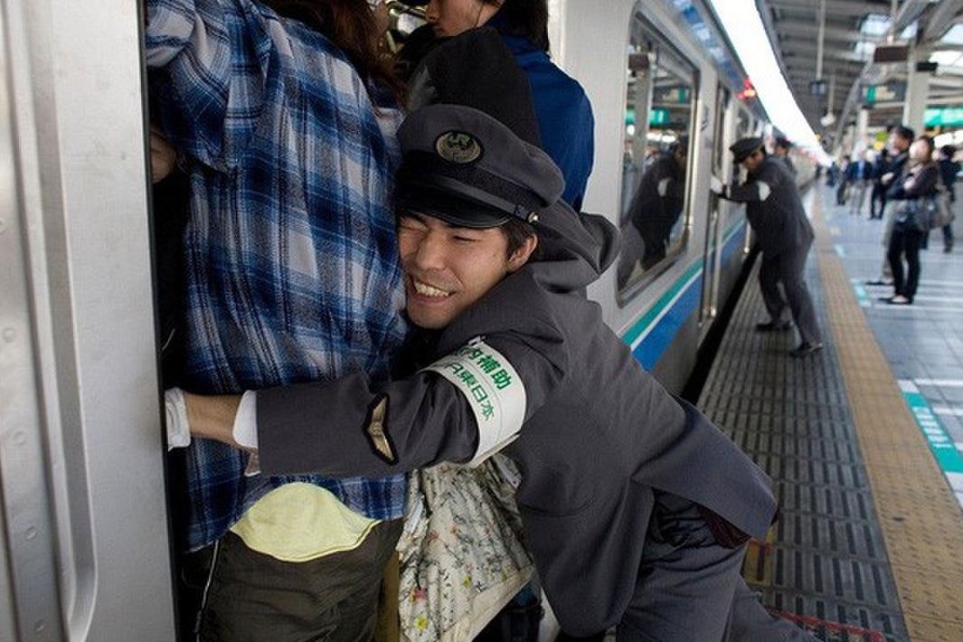 Tho day o ga tau va nhung thu chi co tai Nhat Ban hinh anh