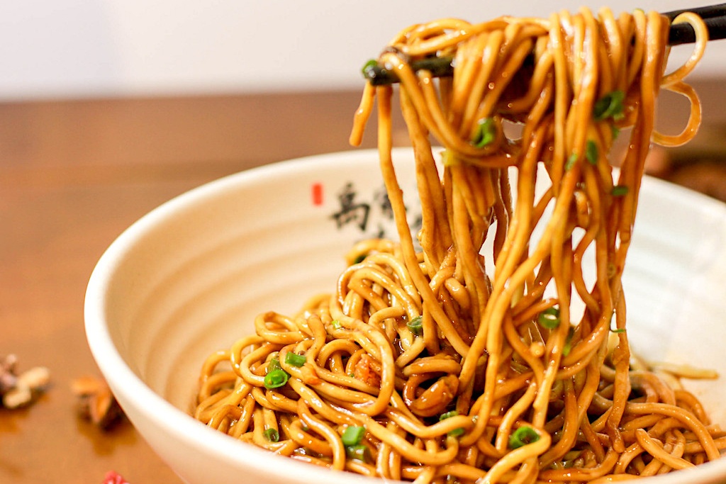 Dac san mi tru danh, gay nghien o Vu Han hinh anh