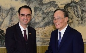 Ong Vuong Ky Son keu goi quan he chien luoc voi Philippines hinh anh