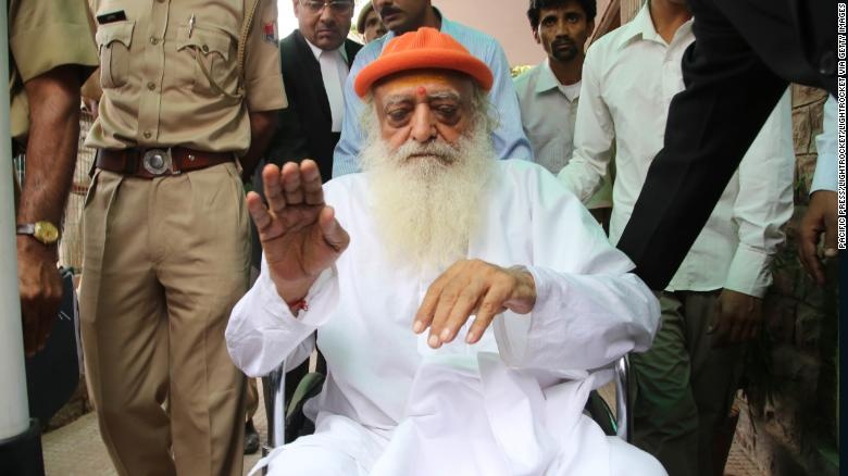 Giao si An Do linh an chung than vi cuong dam thieu nu 16 tuoi hinh anh