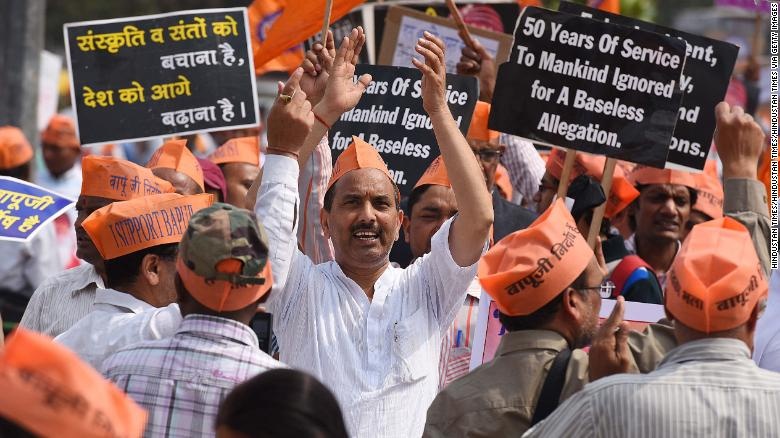 giáo sĩ Ấn Độ cưỡng dâm ảnh 2 giao si An Do cuong dam anh 2