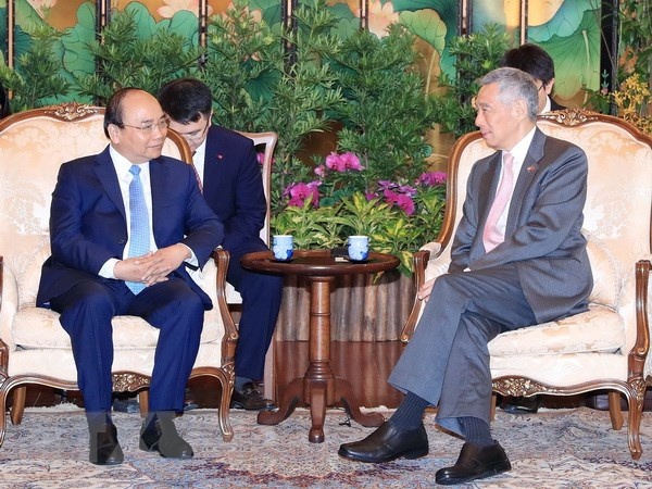 Thu tuong Nguyen Xuan Phuc tham Singapore anh 2