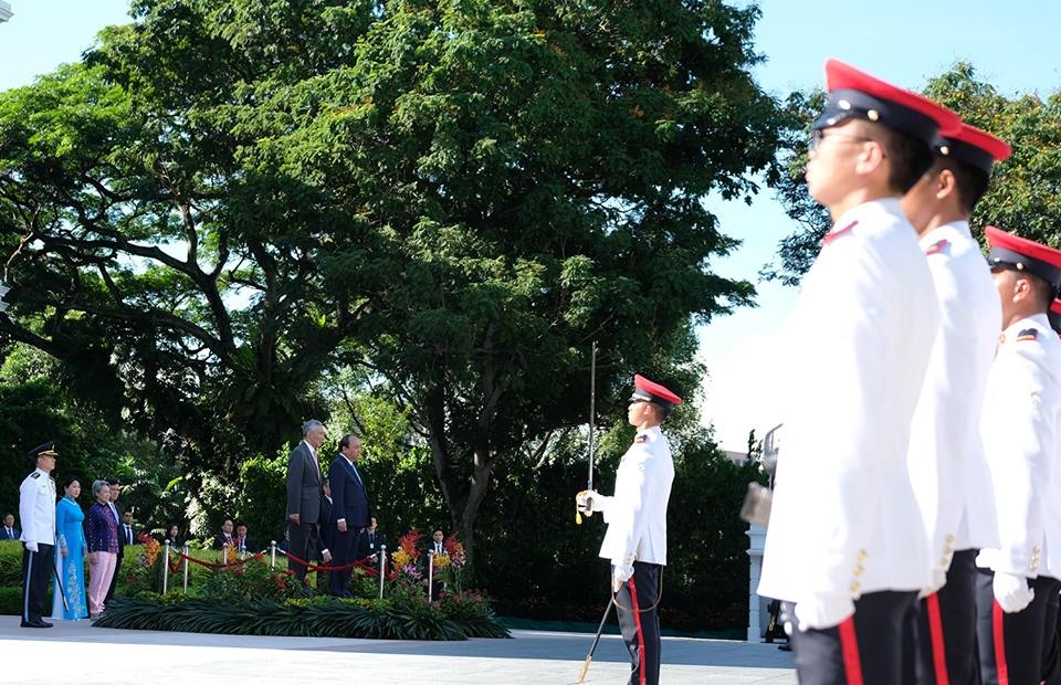 Thu tuong Nguyen Xuan Phuc tham Singapore anh 1