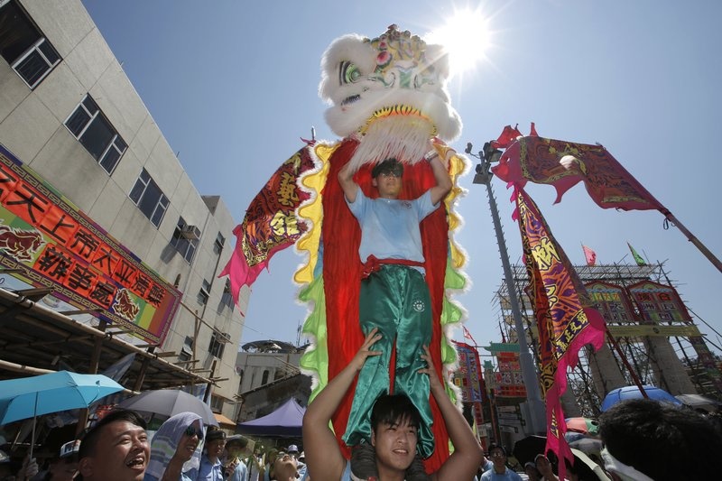 le hoi banh bao Truong Chau anh 4