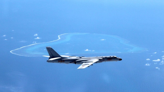 May bay nem bom cua Trung Quoc tai Bien Dong anh 2