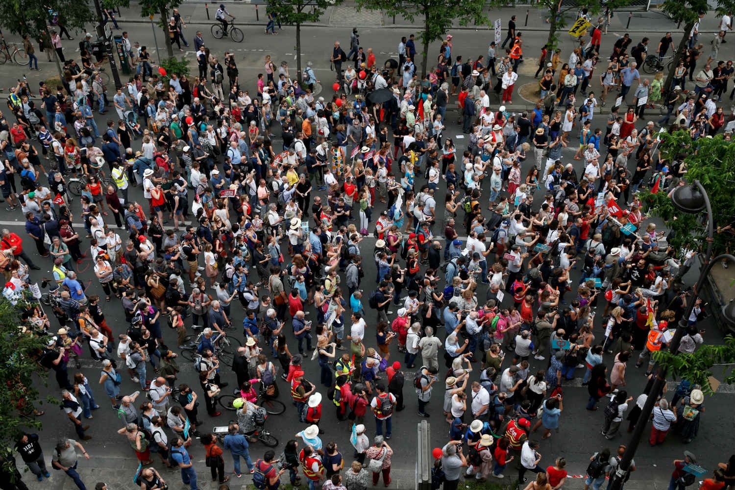 bieu tinh phan doi chinh sach cua Macron anh 1