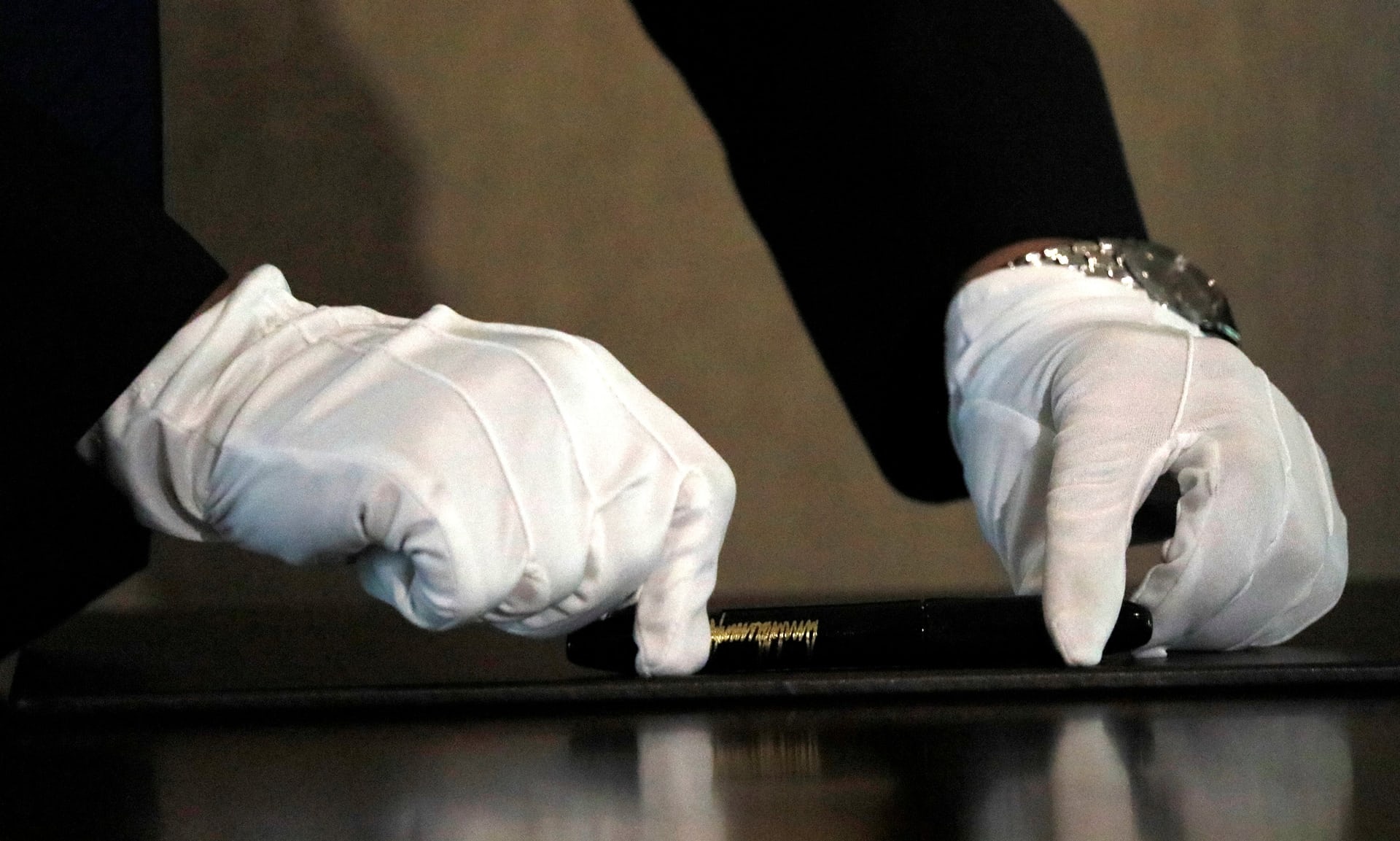 Kim Jong Un ky tuyen bo chung voi Trump anh 1