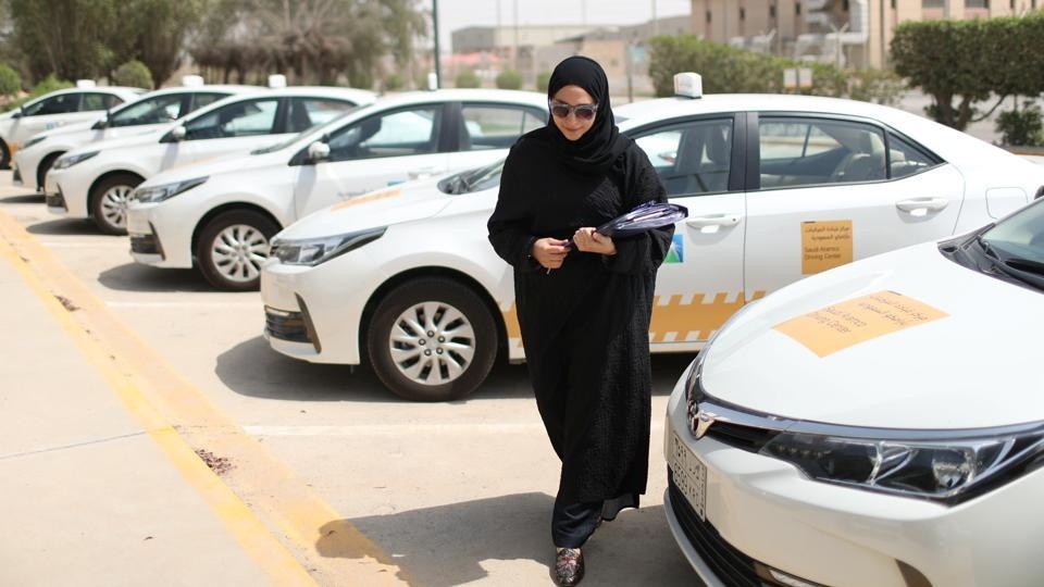 phu nu Saudi Arabia duoc phep lai xe anh 5