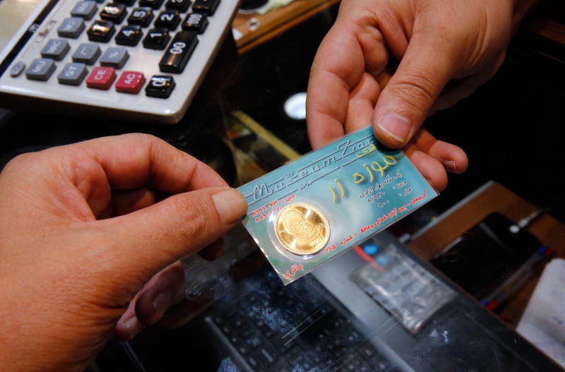 Nguoi Iran truoc lenh trung phat My anh 2