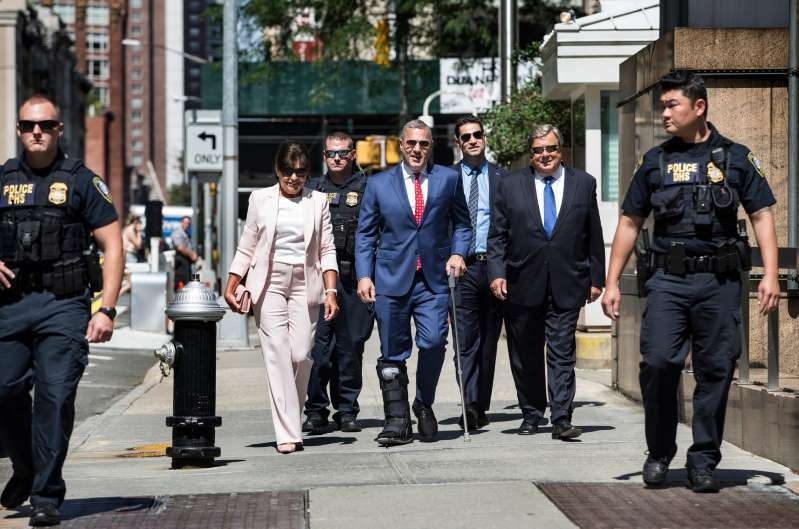 cha me vo ong Trump nhap quoc tich My anh 1