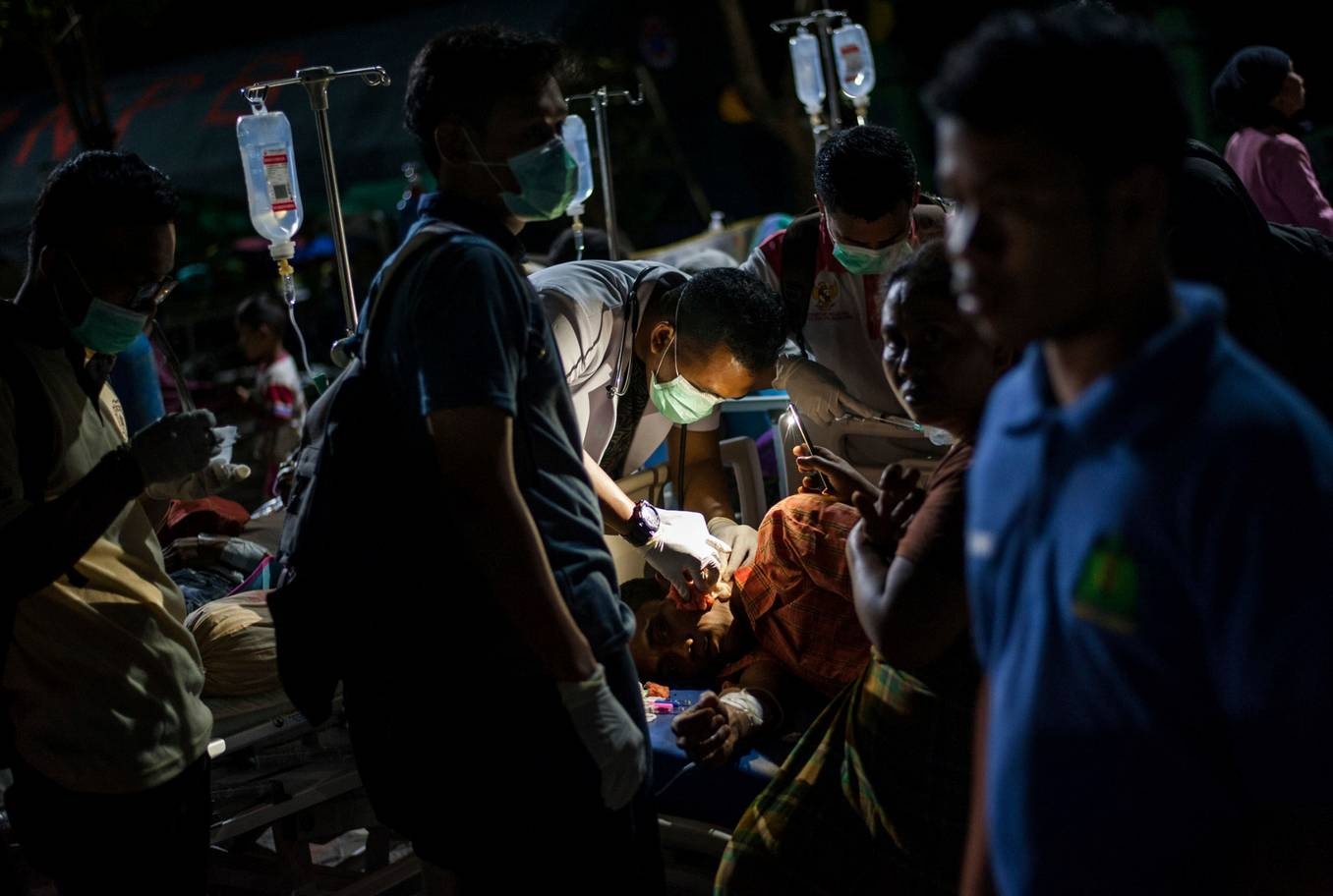 toan canh 3 tran dong dat Indonesia anh 5