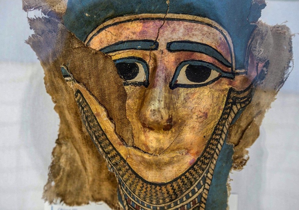 Nguoi Ai Cap co dai da uop xac nhu the nao? hinh anh