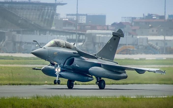 Tuong Phap: Tap tran chung Phap - Viet la hoan toan co the hinh anh