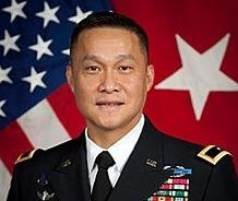 Nguoi goc Viet dau tien tro thanh Tu lenh Luc quan My tai Nhat Ban hinh anh