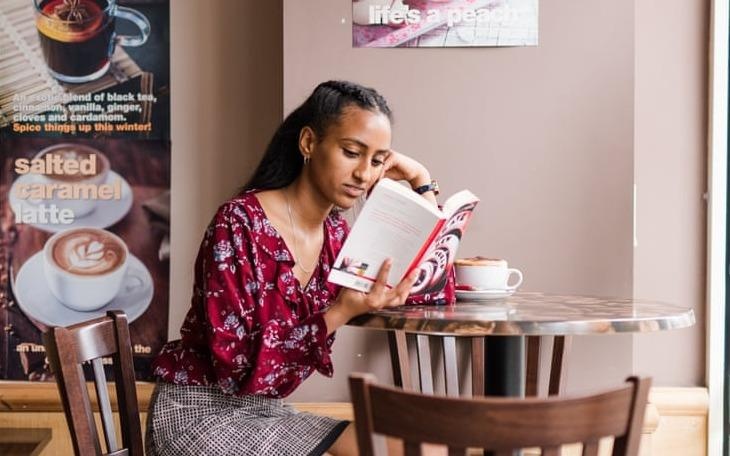 Gap nhung nguoi tre noi khong voi mang xa hoi hinh anh